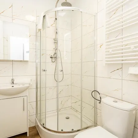 Apartment Rentplanet - Zeromskiego